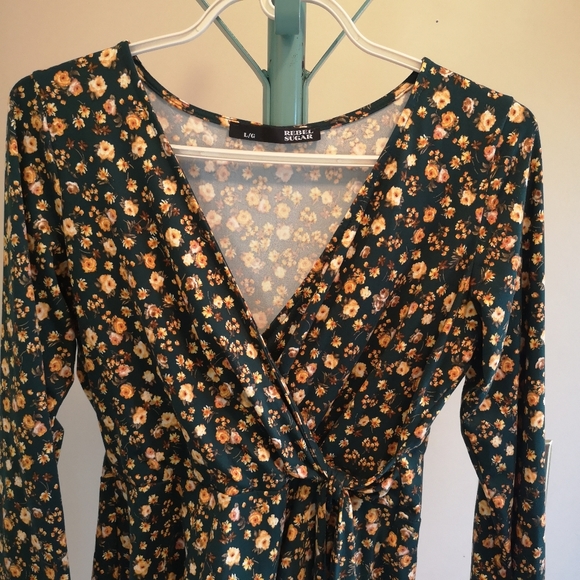 Rebel Sugar Floral Faux Wrap Top - Picture 8 of 8